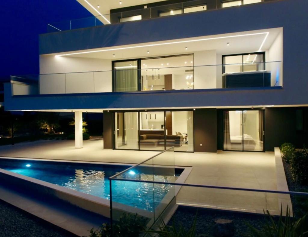Hadrie Luxury Resort And Villas Azimut مالينسكا المظهر الخارجي الصورة