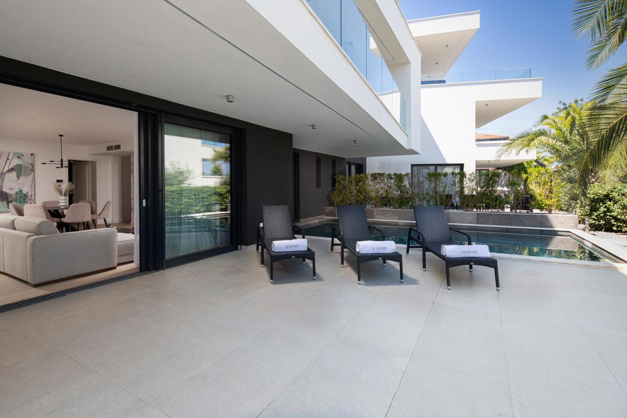 Hadrie Luxury Resort And Villas Azimut مالينسكا المظهر الخارجي الصورة