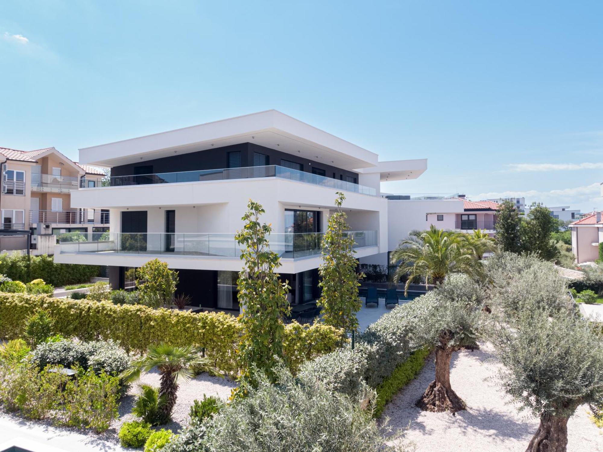 Hadrie Luxury Resort And Villas Azimut مالينسكا المظهر الخارجي الصورة